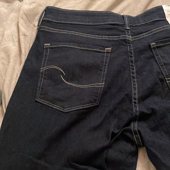 Levi’s Denin Capri - Picture 8 of 9